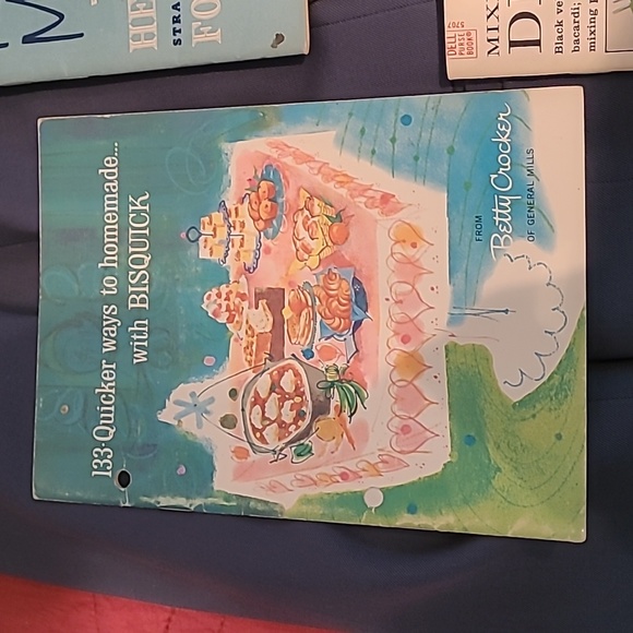 Vintage Recipe Booklet Collection - Picture 2 of 12